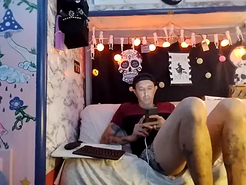 TuzdayG Webcam show