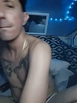 TuzdayG Pertunjukan Webcam