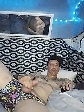 TuzdayG webkamerás műsora