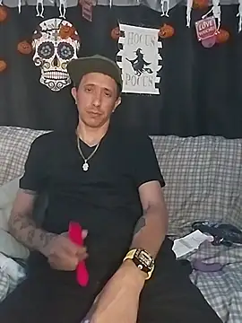 TuzdayG's Webcam Show