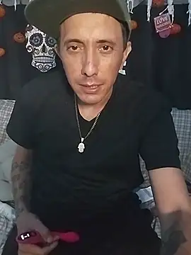 TuzdayG Show in webcam