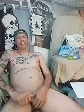 Pokazy przed kamerką – TuzdayG