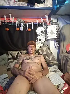 Pokazy przed kamerką – TuzdayG