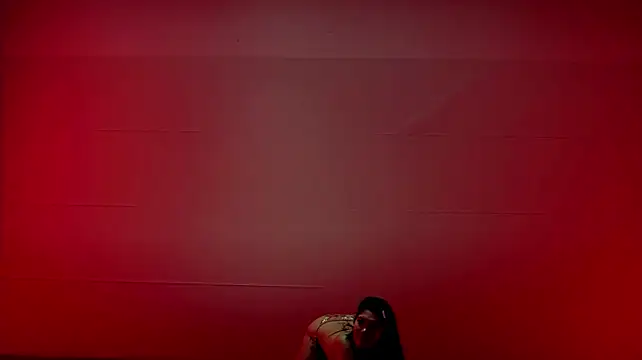 Pokazy przed kamerką – Honeyy-Angel