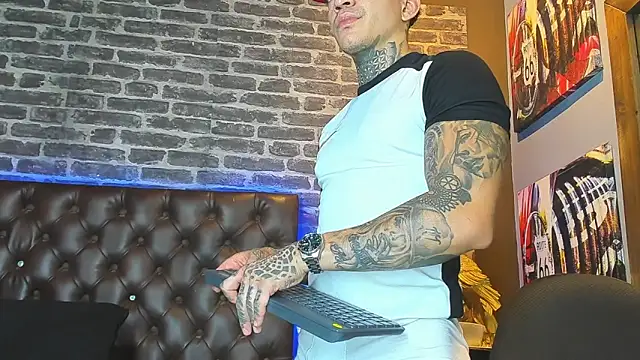 Asthon_Scoth777n Webbikameraesitys