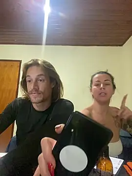 ruivofloripasecrets Show Webcam