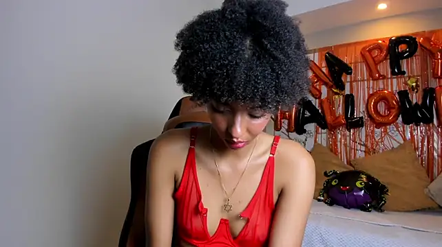 Kiara_Kamau_XXX – webcam-show
