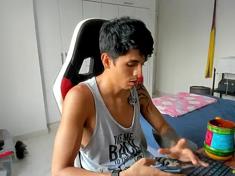 dantedecentralized Webcam-Show