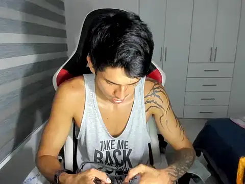 dantedecentralized Webcam-Show