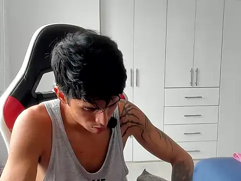 dantedecentralized – webcam-show