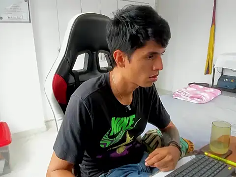 dantedecentralized Webcamshow
