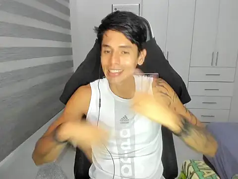 dantedecentralized webcam show