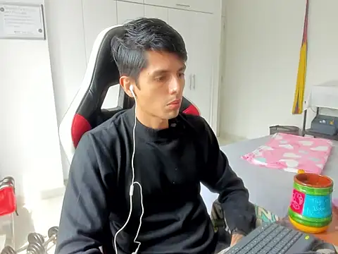 dantedecentralized Webcamshow