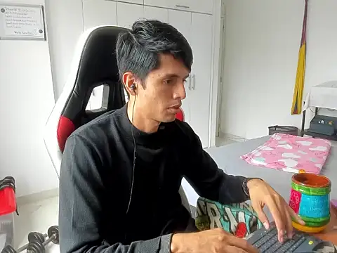 dantedecentralized – webcam-show