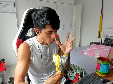 Show de dantedecentralized na webcam