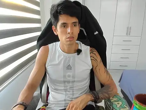 dantedecentralized webcam show