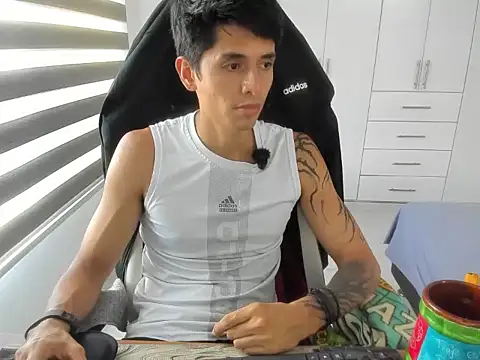 dantedecentralized's Webcam Show