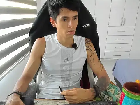 dantedecentralized webcam show