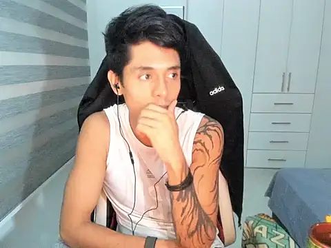 dantedecentralized's Webcam Show