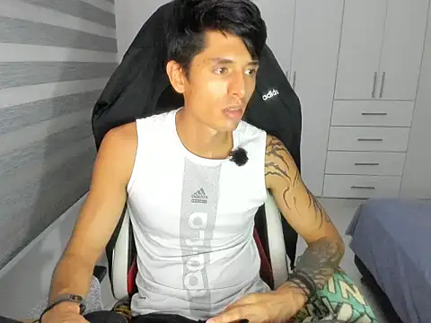 dantedecentralized webcam show