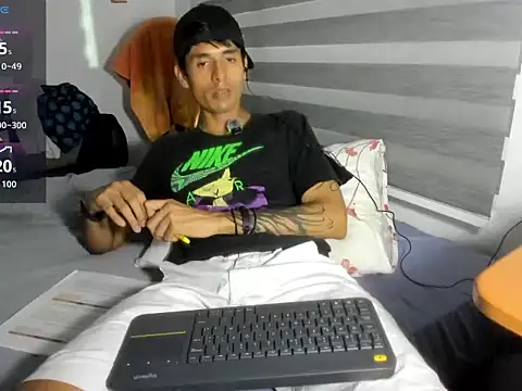 dantedecentralized Show in webcam