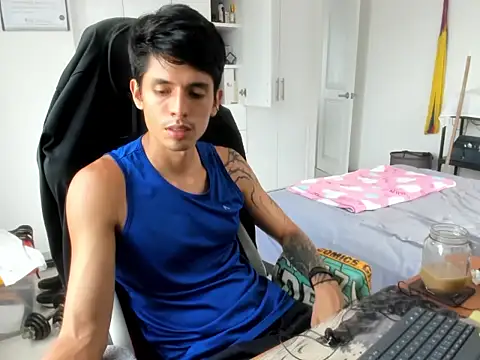 dantedecentralized webcam show