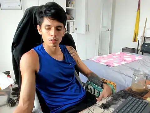 dantedecentralized webcam show
