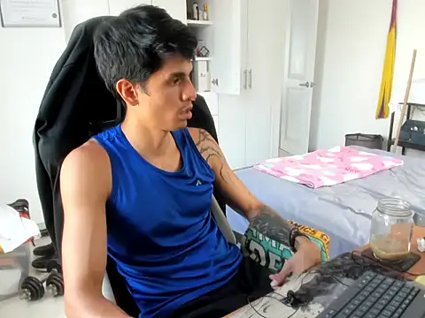 dantedecentralized Webcam-Show