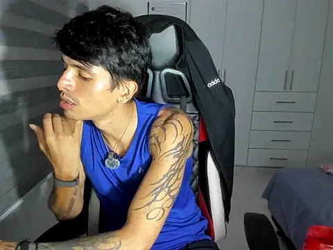 dantedecentralized's Webcam Show
