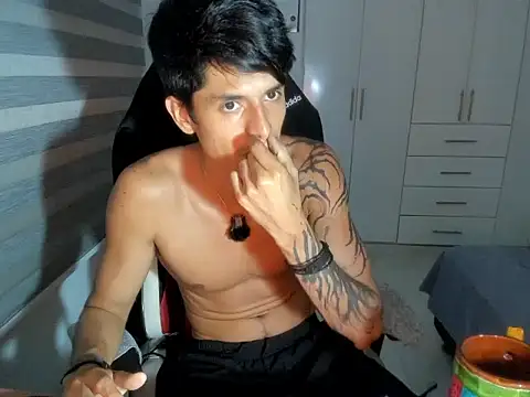 dantedecentralized Show Webcam
