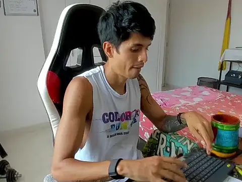 dantedecentralized – webcam-show