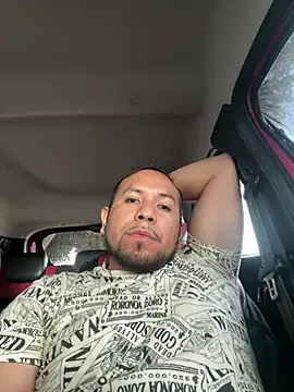 luis8888hdz Webcam-Show