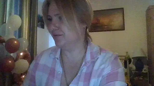 ElenaLove888's Webcam Show