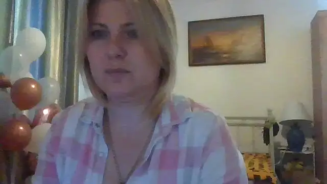 Вебкам-шоу ElenaLove888