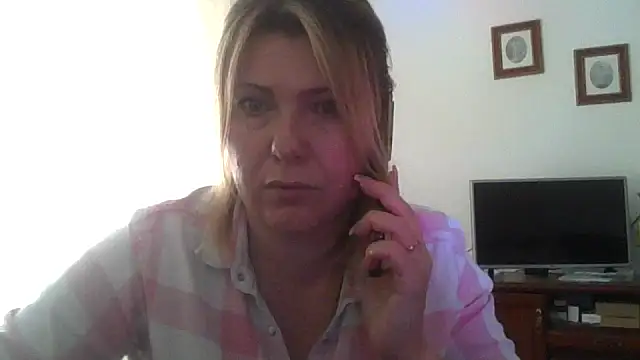 ElenaLove888 Webcam-Show