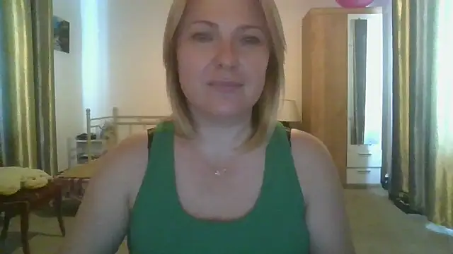 ElenaLove888 라이브 XXX 채팅