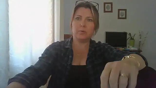 Webkamerová show ElenaLove888