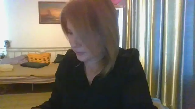 Chat +18 de ElenaLove888 ao vivo