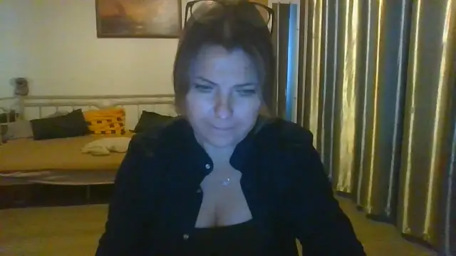 ElenaLove888 Webcamshow
