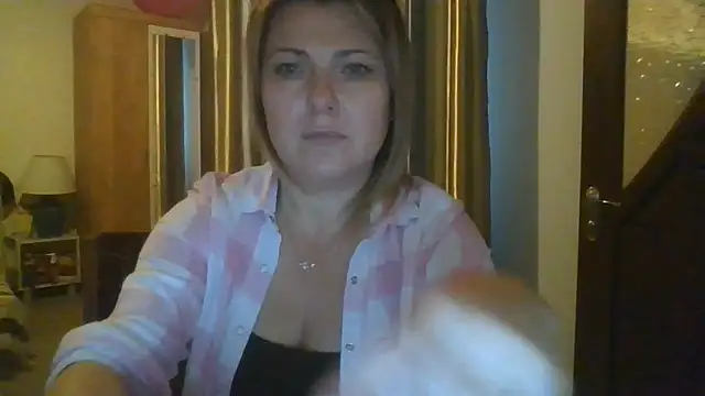 Chat XXX en directo de ElenaLove888