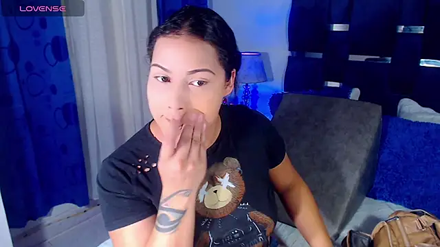 Show de katha_bigass na webcam