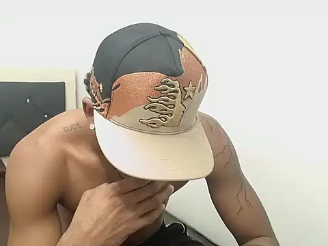 blazertr Show in webcam