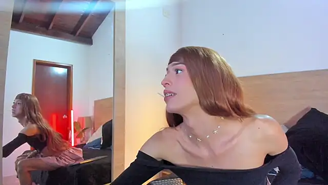 LaraRous – webcam-show