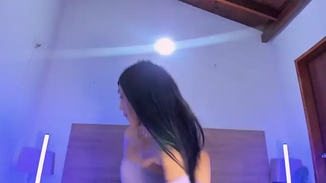 LaraRous – webcam-show