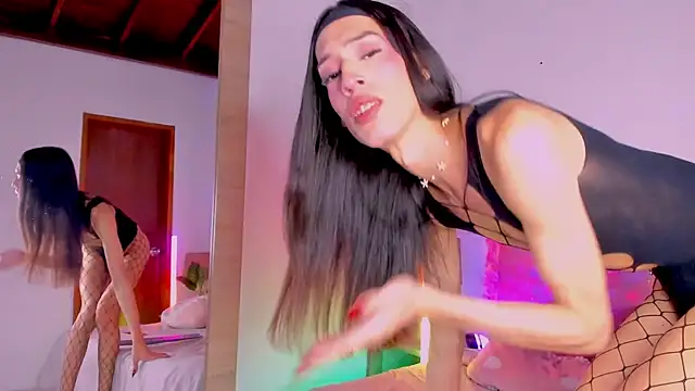 LaraRous Webcamshow