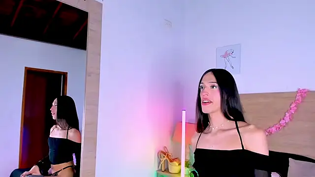 LaraRous Webcam Show