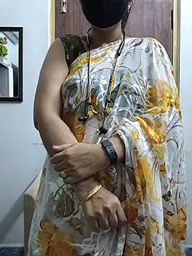 Tamil_white_beautyのウェブカメラショー