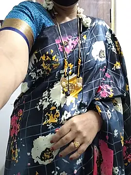 Tamil_white_beauty 在線直播表演