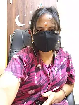 Tamil_white_beautyのウェブカメラショー