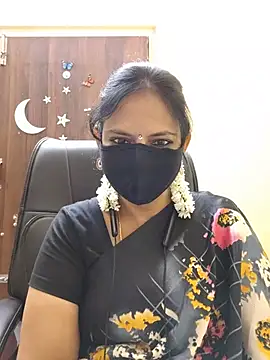 Вебкам-шоу Tamil_white_beauty